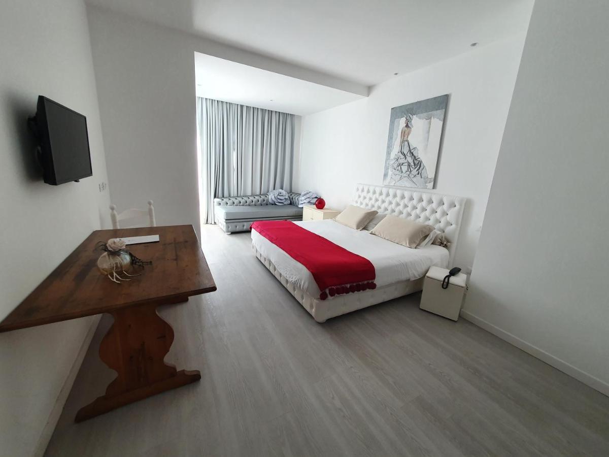 Hotel Cavallino Bianco Buitenkant foto