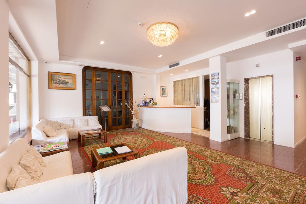 Hotel Cavallino Bianco Buitenkant foto